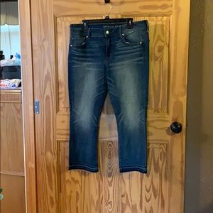 American Eagle KICK CROP JEAN